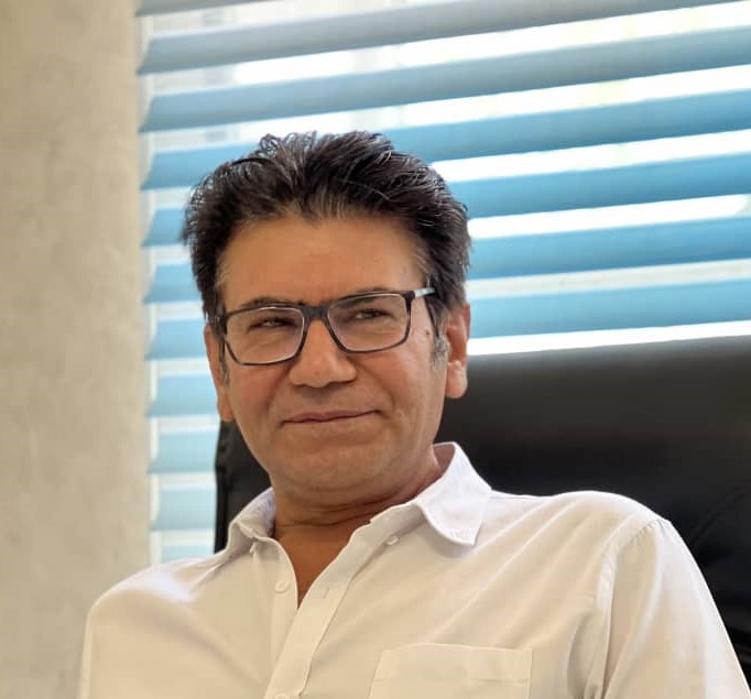 علیرضا اقبال